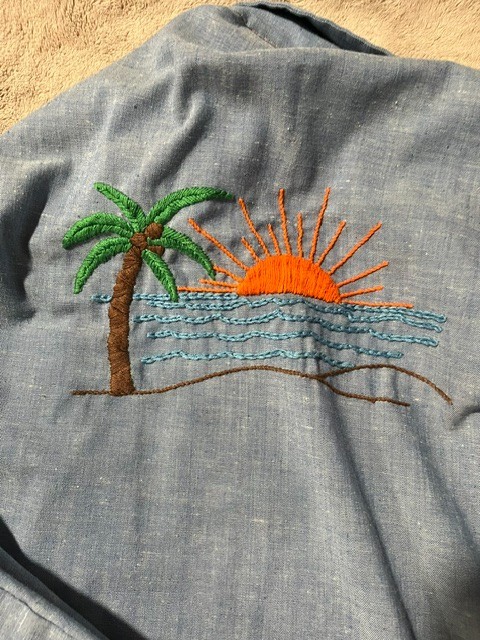 VINTAGE WESTER SHIRT FOR WOMENS EMBROIDERY PALM AND SUN ON BACK