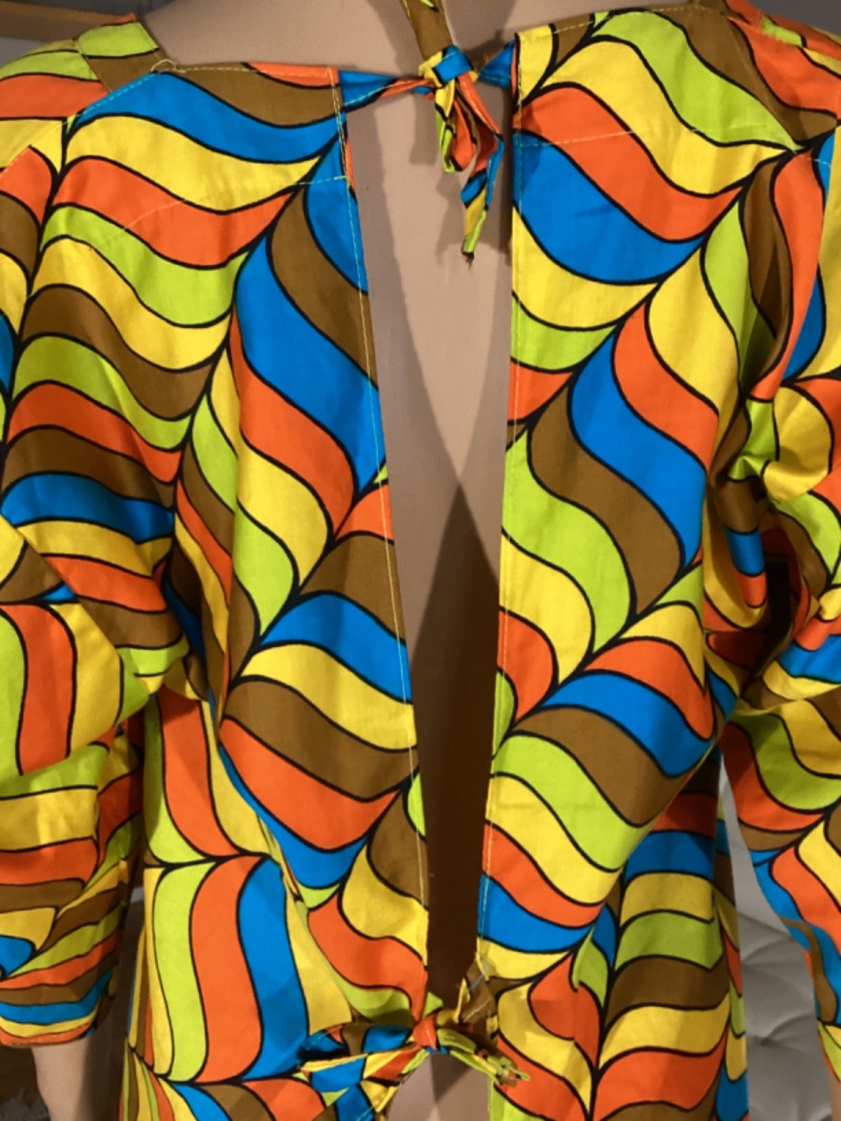 Vintage 1970s Womens Psychedelic MCM Smock Open Back Top Sz M
