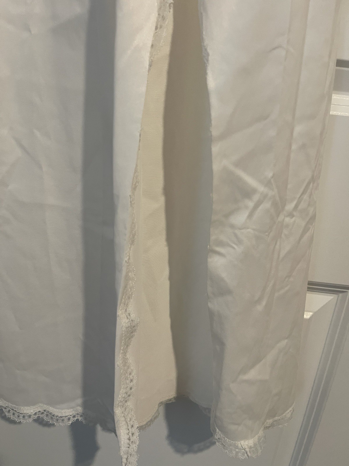Vintage Gossard Artemis L Satin Floor Length 1/2slip 38Length USA.