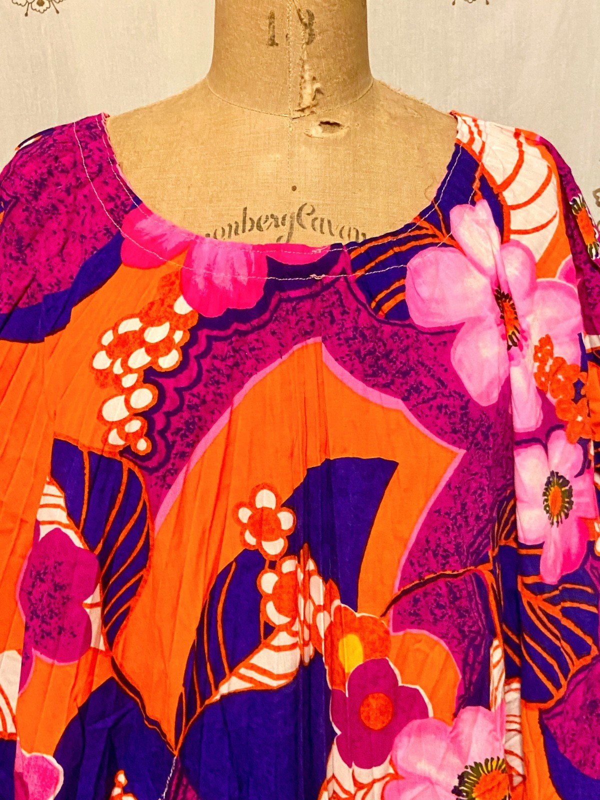 Vintage McInerny Psychedelic OPEN SIDES Hawaiian Maxi Coverup Caftan Dress L