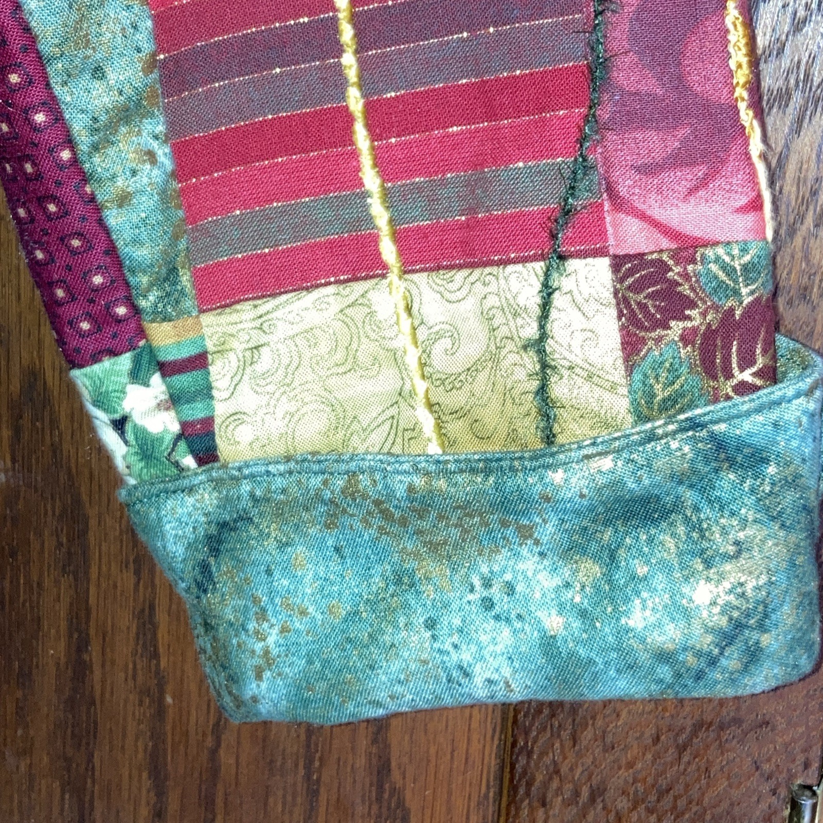 Vtg Womens Patchwork Quilt Jacket Handmade Small Pockets Red Green Gold Buttons