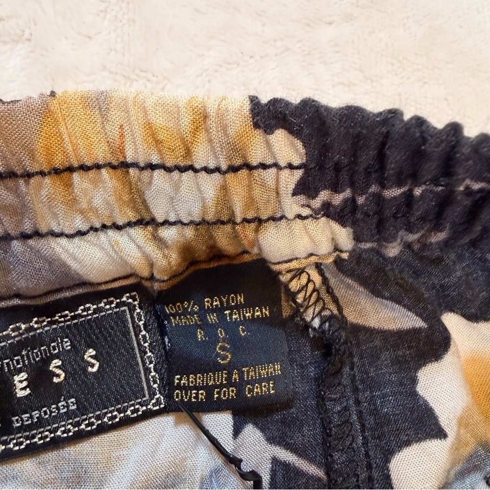 Vintage Express Black A-Line Skirt with Gold and Cream Rose Print