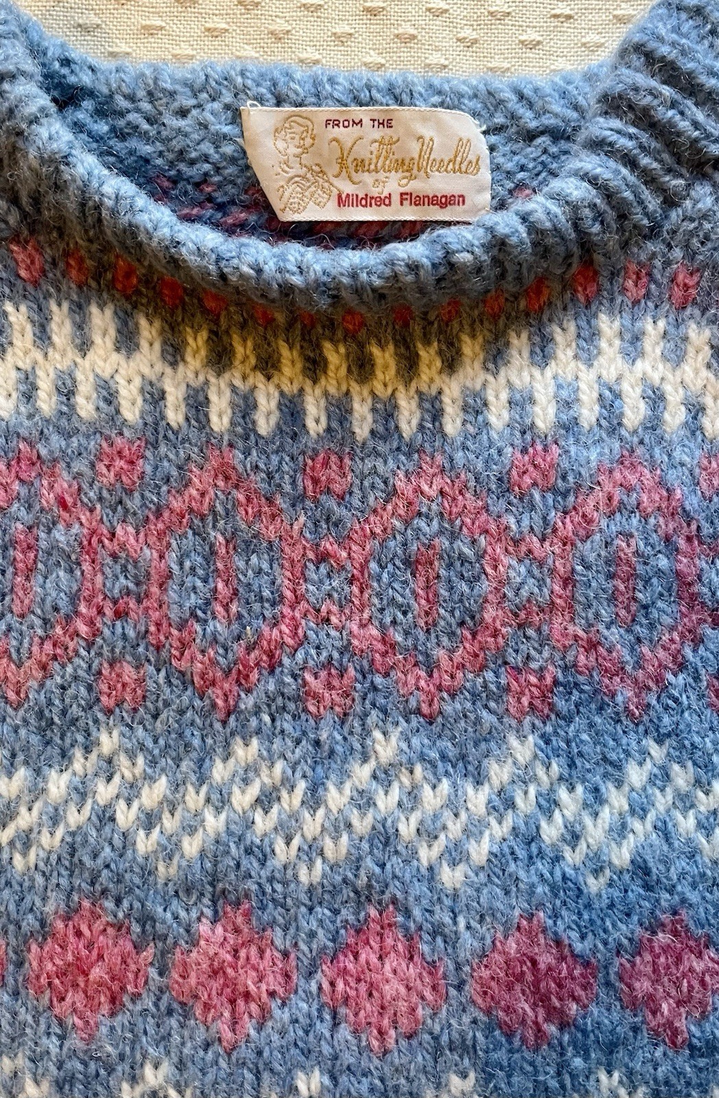 Vintage Hand Knitted Wool Pullover Sweater Woman’s Small Blue With Pink & White