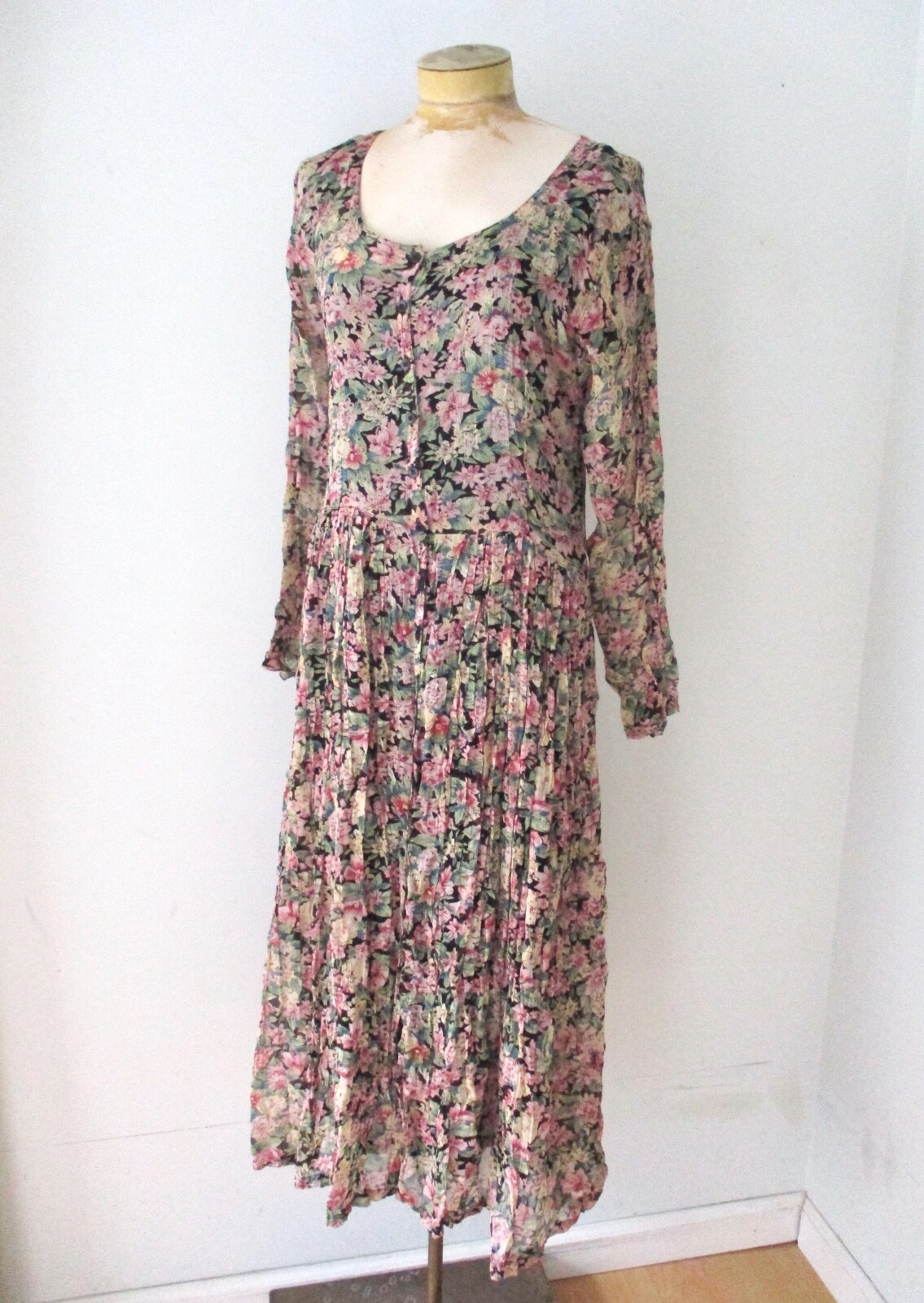 Vtg 80s black pink rayon floral garden party tea dress full skirt tank lining S