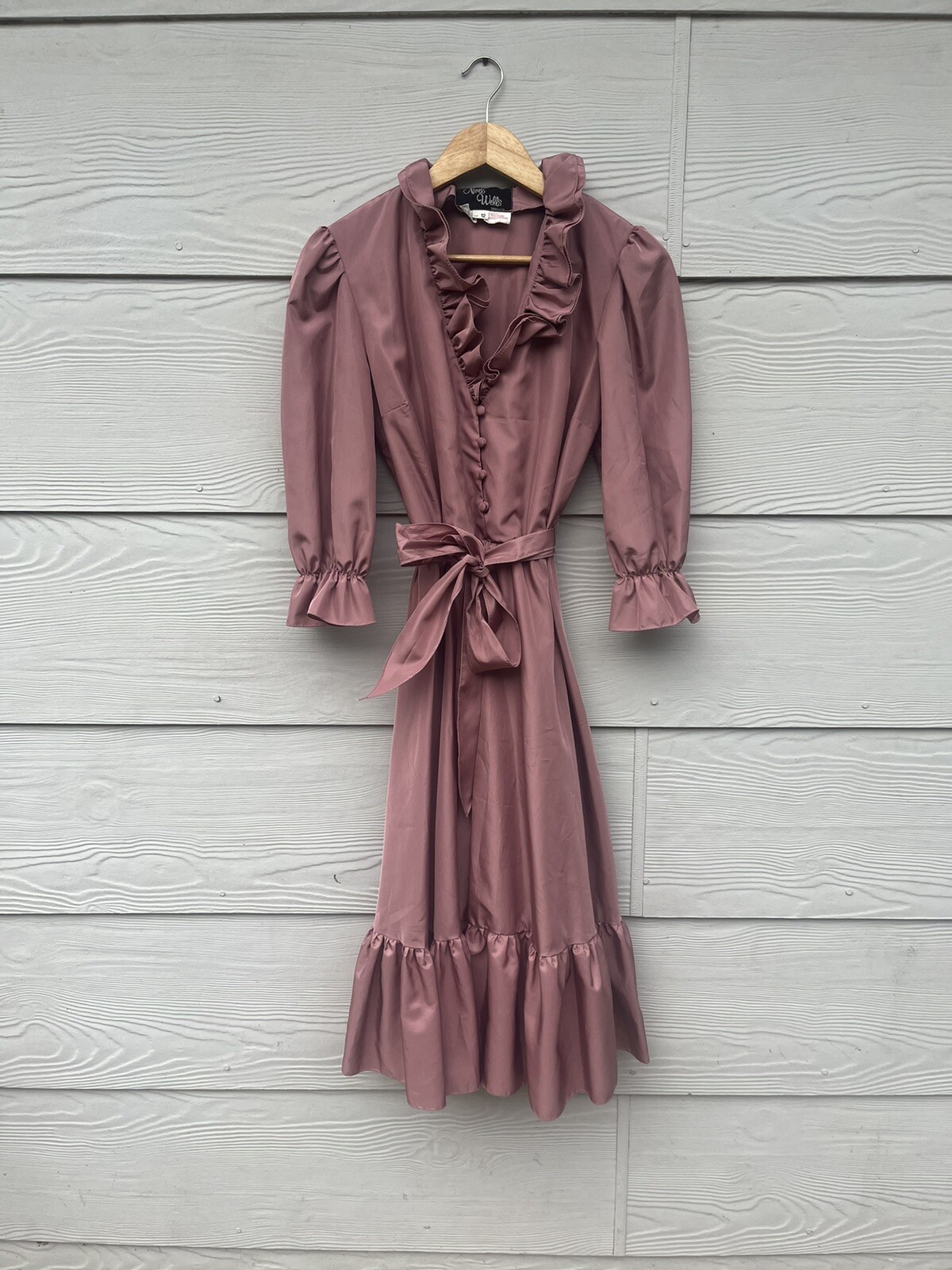 Vintage 1980’s Noel wells dusky pink ruffle dress gown size AU 12 US 8