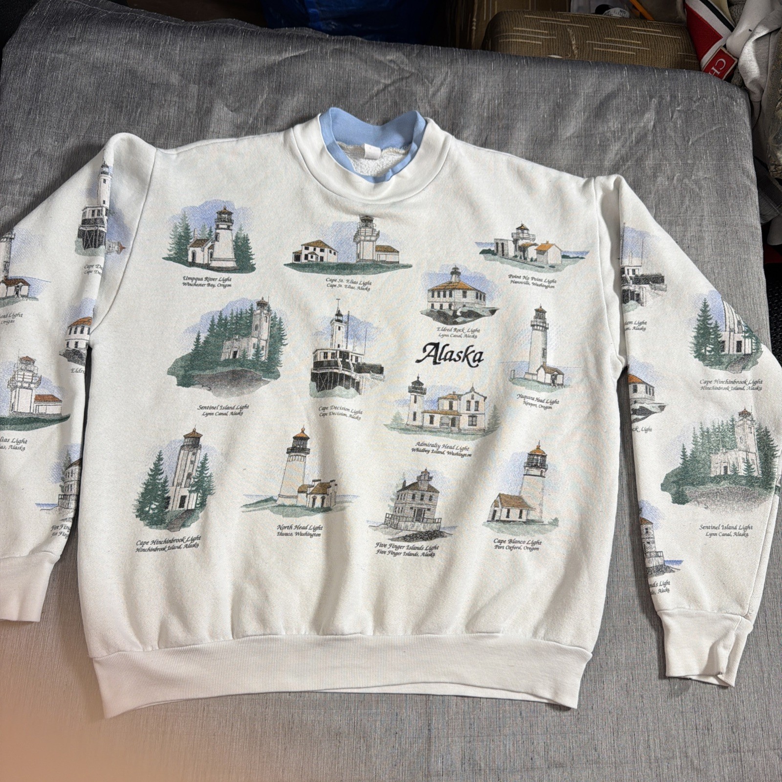 Alaska Lighthouses AOP Womens L Crewneck Sweater Ivory Blue Collar Vintage 90s