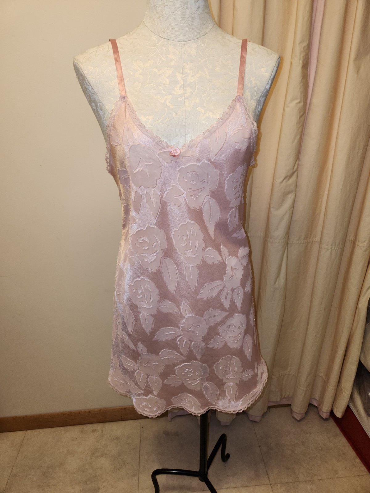 Vntg Undercover Wear Pink Burn Out &Lace Nightgown Lingerie*Adjustable Strap*szM