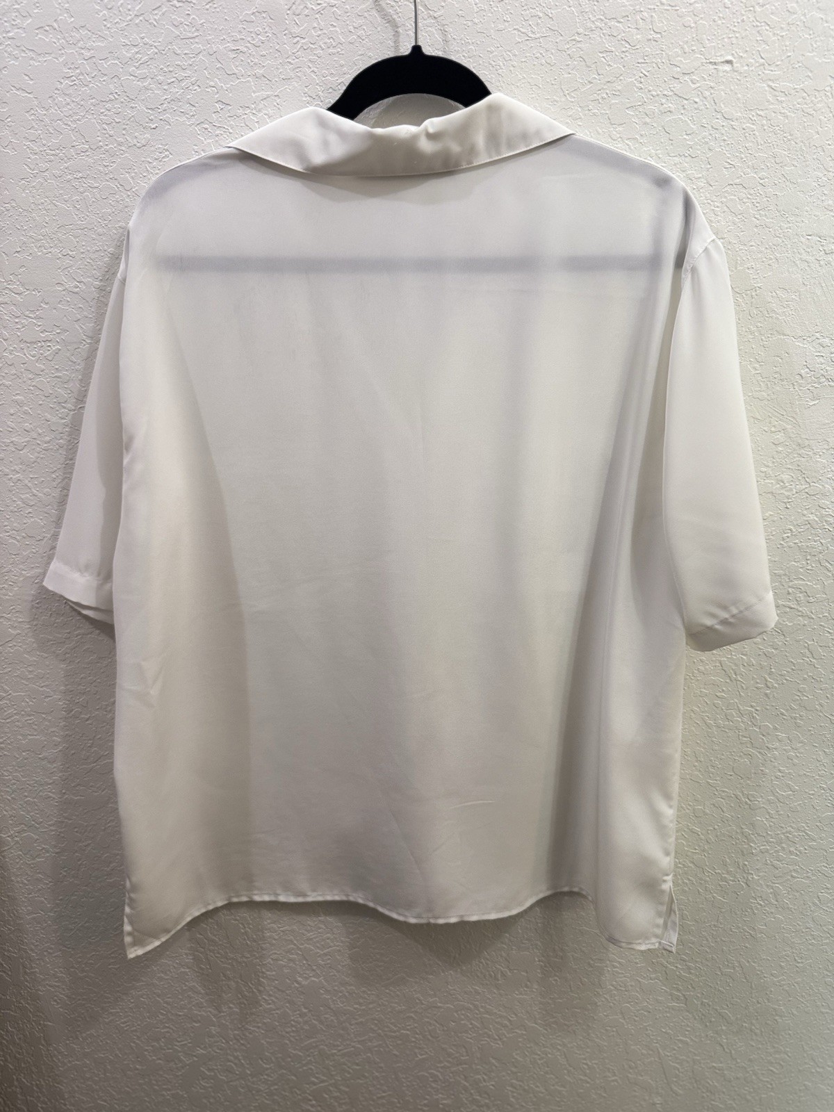 VTG Chaus Woman Off White Button Up Blouse Two Pocket Minimalist Workwear 16W