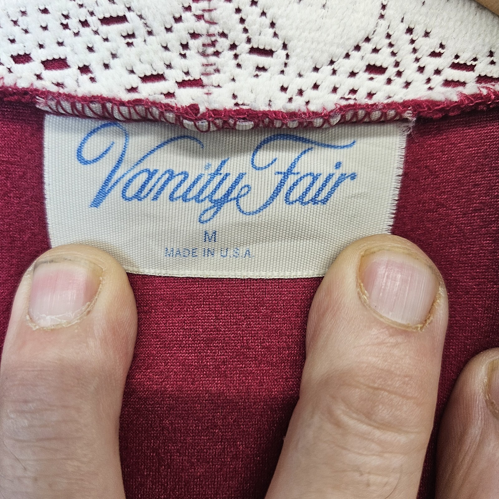 VTG Vanity Fair Red Lace Hostess Robe Women’s M USA Old Hollywood Lingere 70s