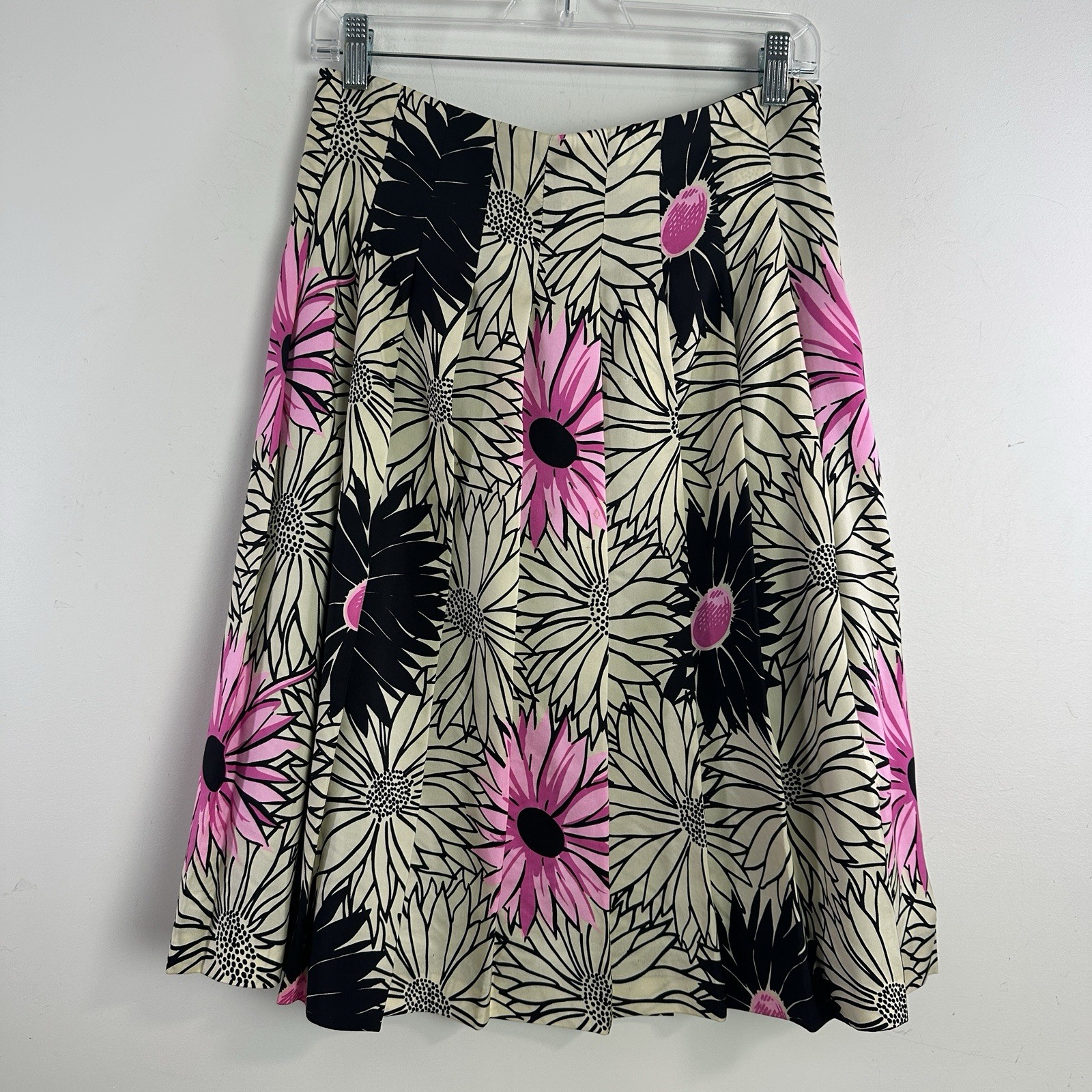 Vintage Sara Campbell Silk Pleated Skirt Suit Set Black Floral 2Pc Size 8 Retro