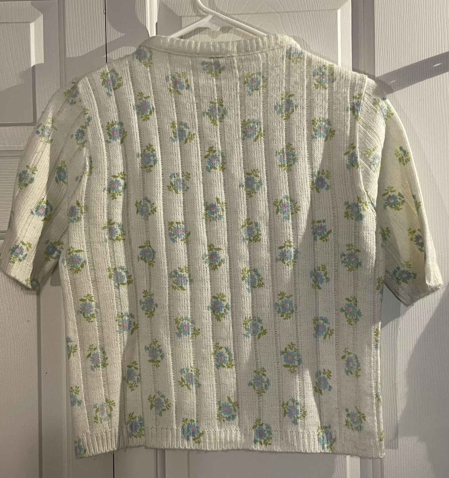 Vintage Ship ‘n Shore Short Sleeve Floral Knit Spring Sweater Sz 38, S/M