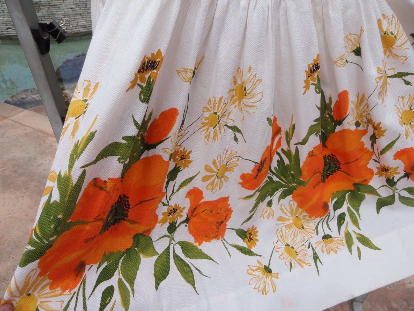 Vintage 50s dress pinup VLV bombshell 35 bust 26 w full skirt poppies cotton