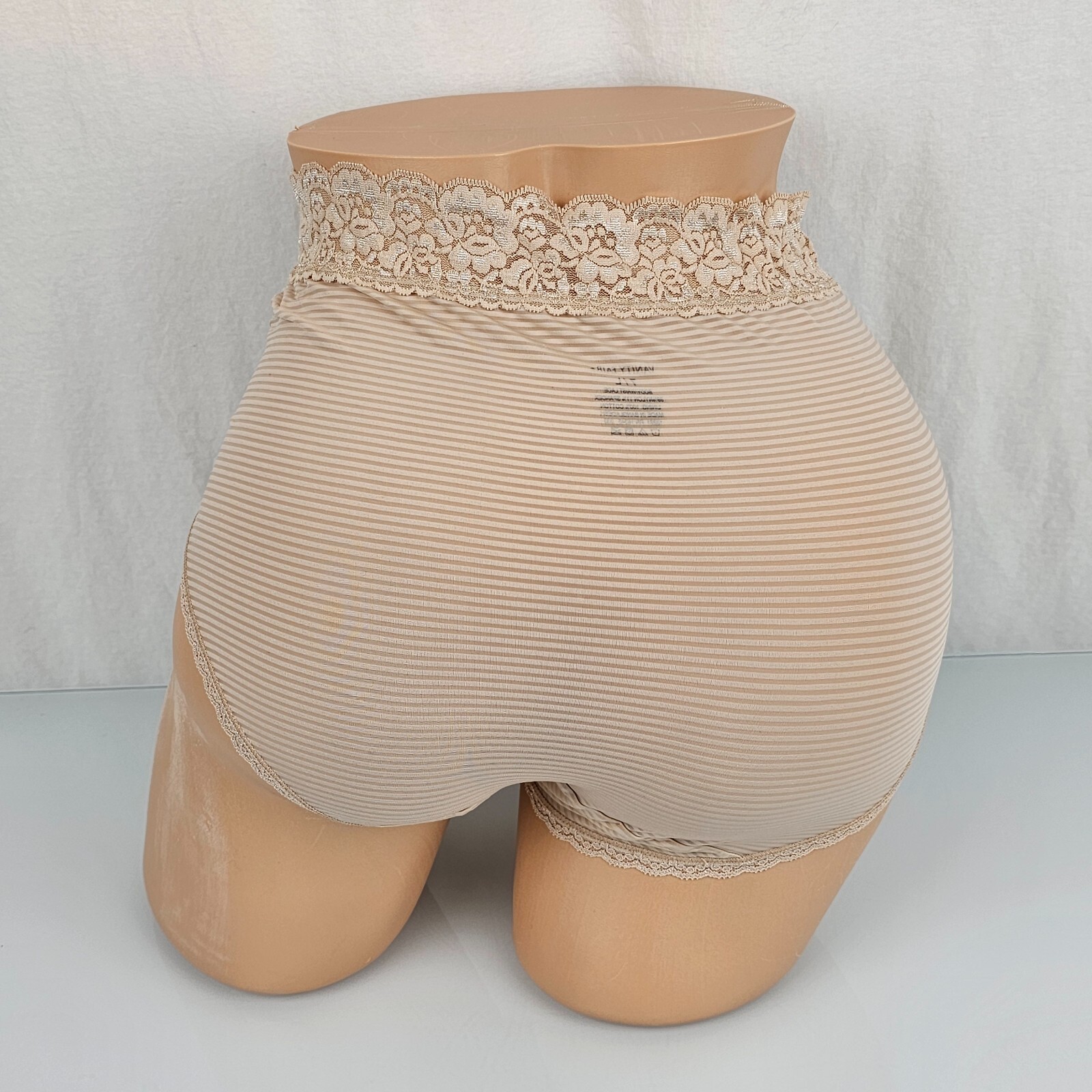 Vanity Fair Flattering Lace Full Brief Granny Panties Taupe Tan Nylon 7 L