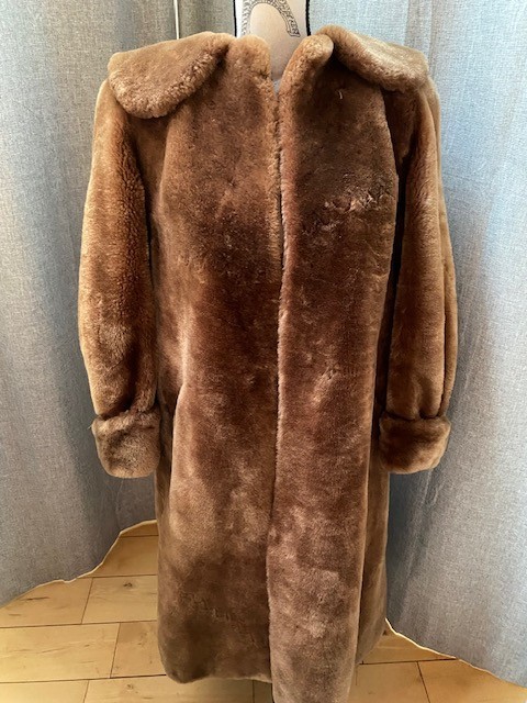 Vtg 1940s 1950s Laskin Mouton Genuine Lamb Fur Coat Long Brown Trench Sz M (est)