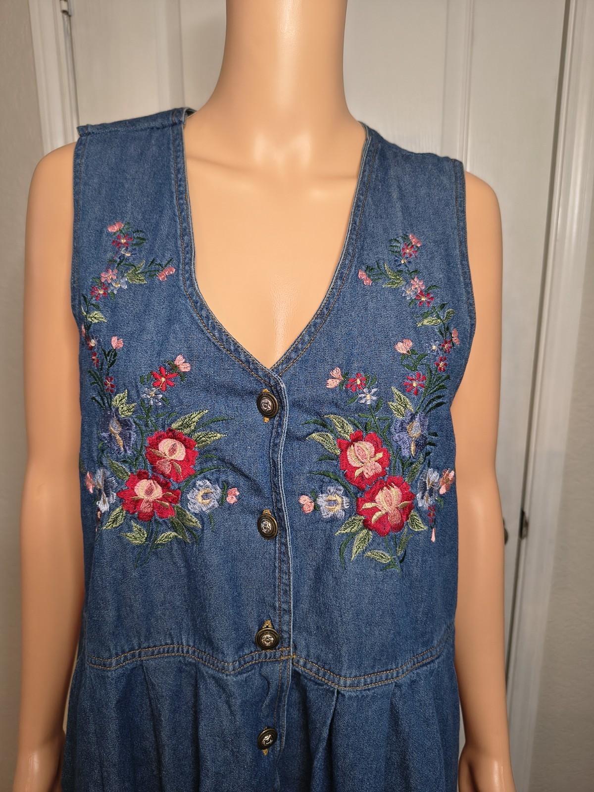 Vintage Denim Cottagecore Dress Size L -Floral Embroidery Vest Top Farmhouse P15