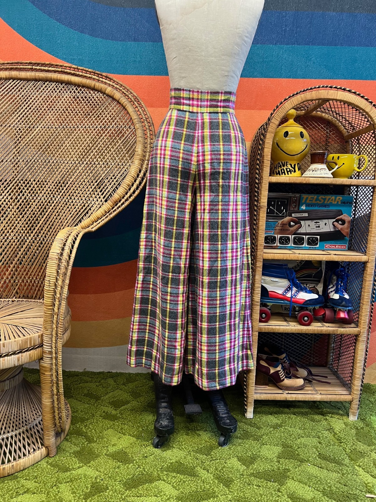 EUC Vintage 60s 70s Handmade Plaid Wool Blend Wide Leg High Waist Pants XS