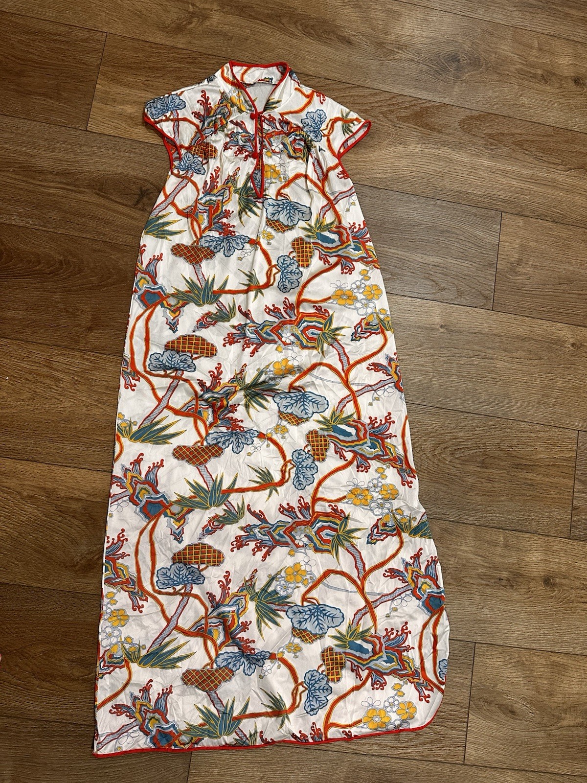 Vintage Vanity Fair Asian Inspired House Dress Nightie Women’s Cream Orange