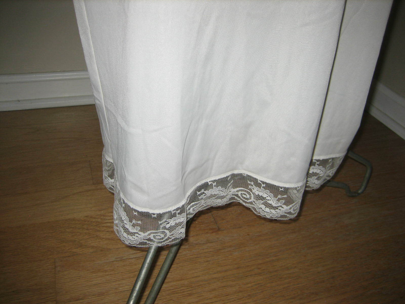 GREENCO MAID White Long Nylon Half Slip, Lace Hem, Front Or Back Slit – Size M