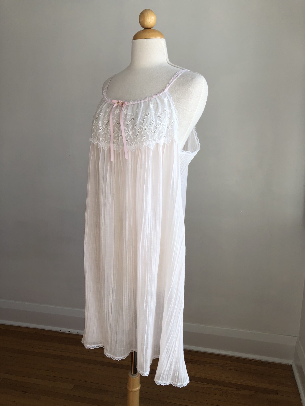 STUNNING VTG JULI OF SLUMBERTOGS Pink Gauzy Cotton & White Lace Nightgown SZ M/L