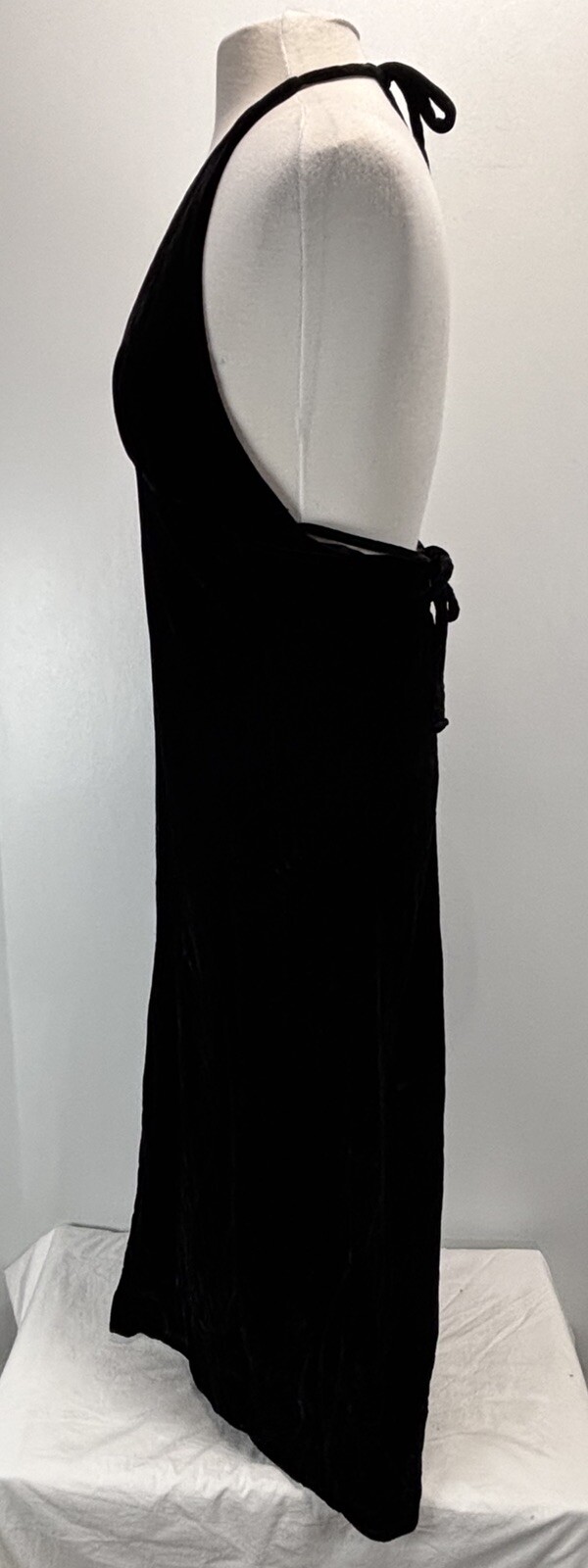 Vtg Black Velvet Halter Gown Unbranded Whimsigoth Front Center Slit 90s Y2K