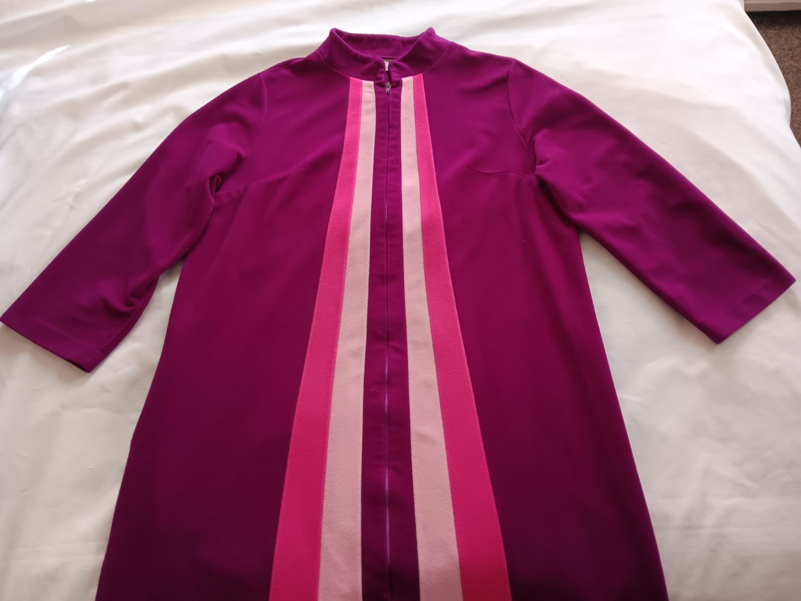 Vtg 70s JC Penney Velour Front Zip Robe 14 Fits L Purple Majenta Pink