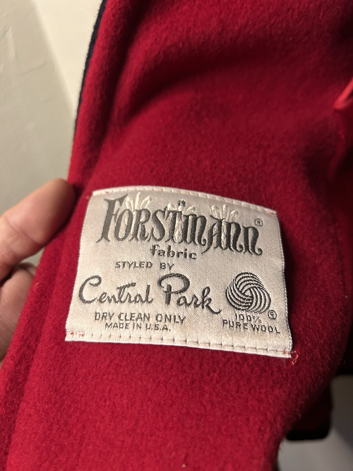 Vintage 1940s Central Park Forstmann Fabrics Wool Navy Dark Red Coat Tie Neck