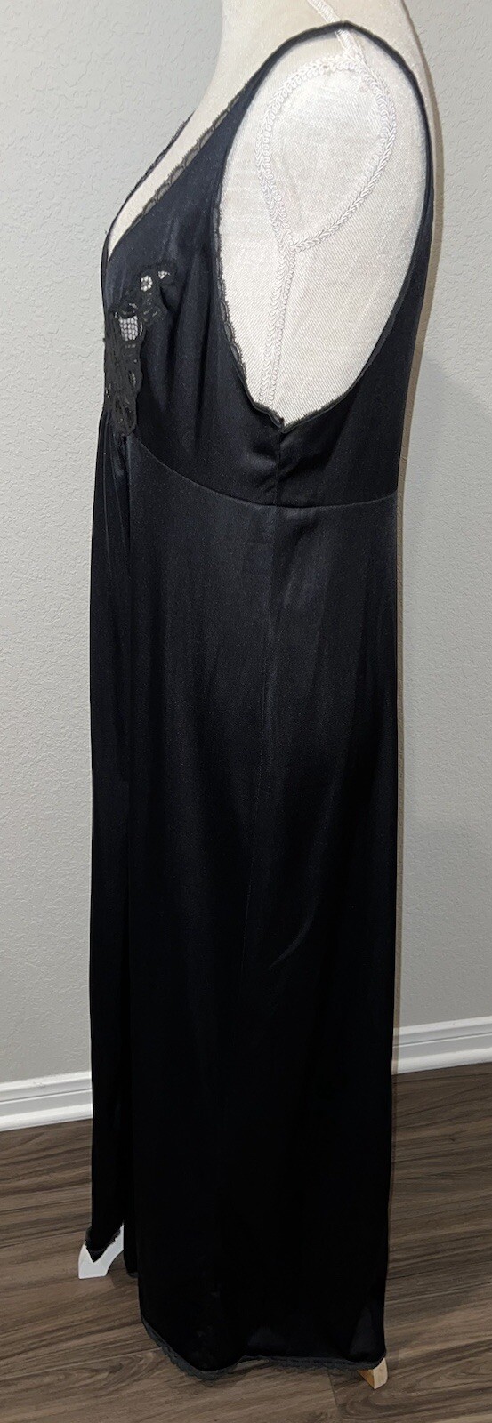 Vintage Vanity Fair Nightgown Black Maxi Sleeveless Front Slit Lace Rare Cut M
