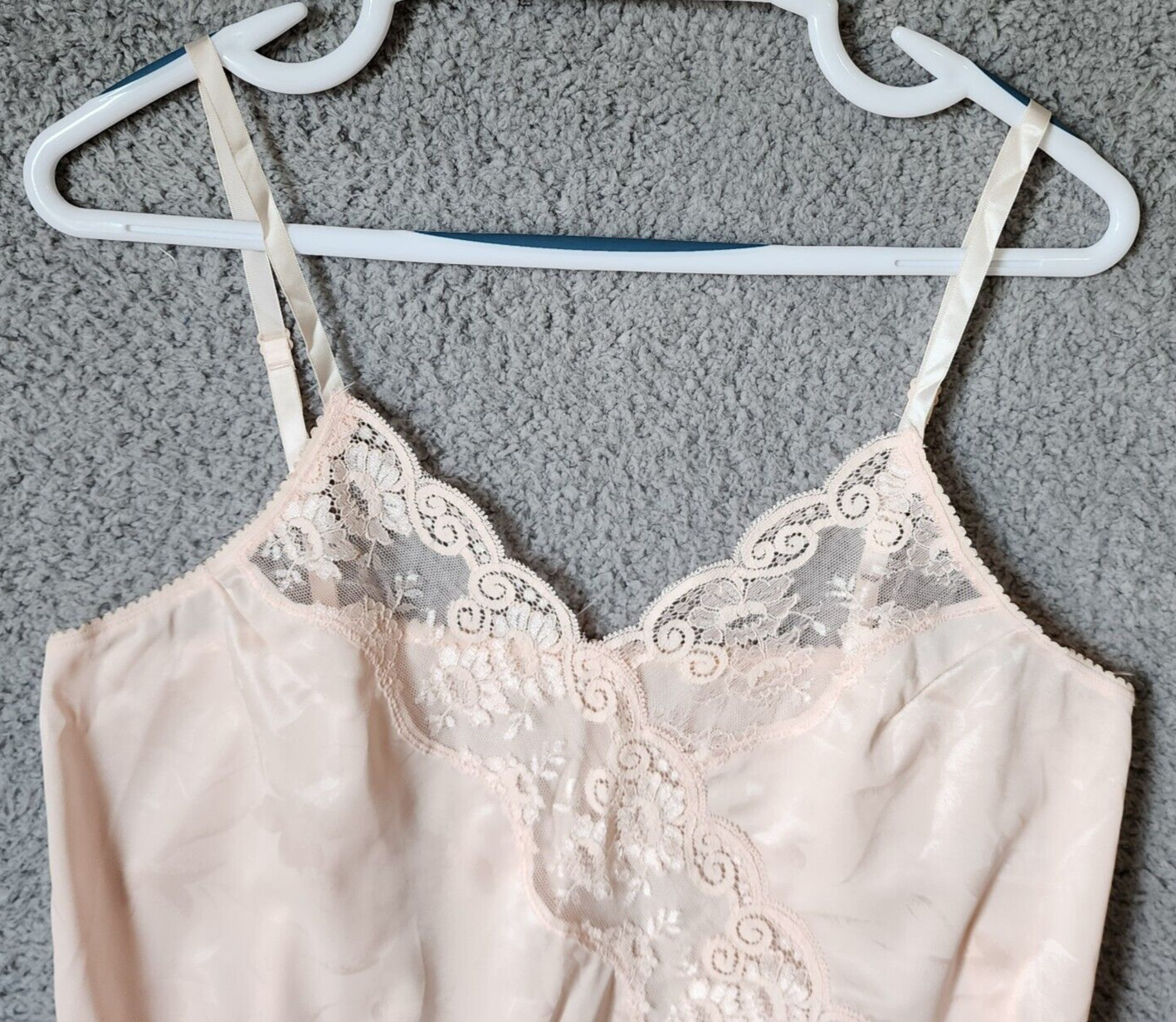 JC Penney Intimate Thoughts Adonna Camisole Top Satin/Lace Pink Floral 6490 Sz L