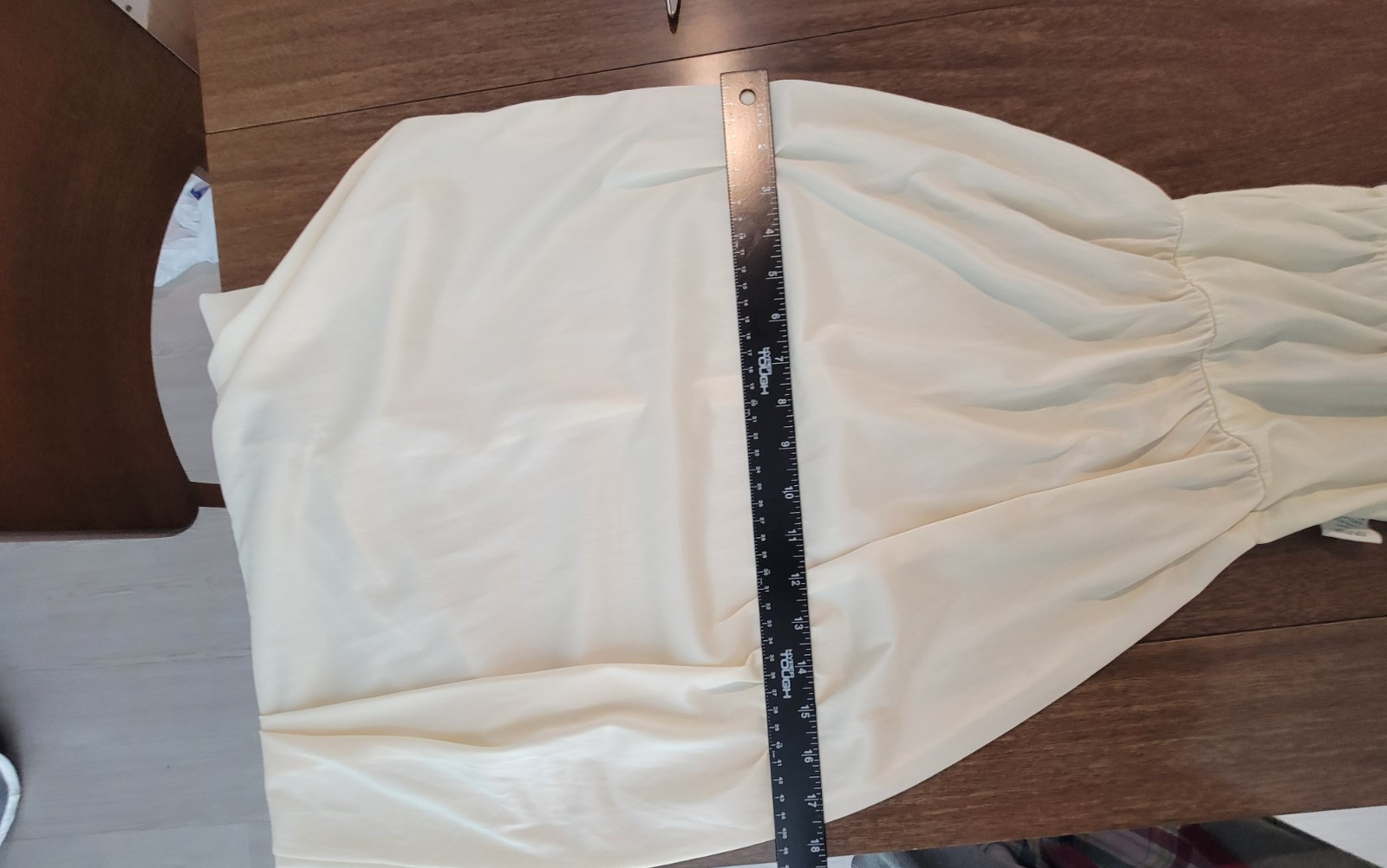 Vintage The Sears Doesnt Slip Low Back Anti-Cling Cream Formal Size 34 Deadstock