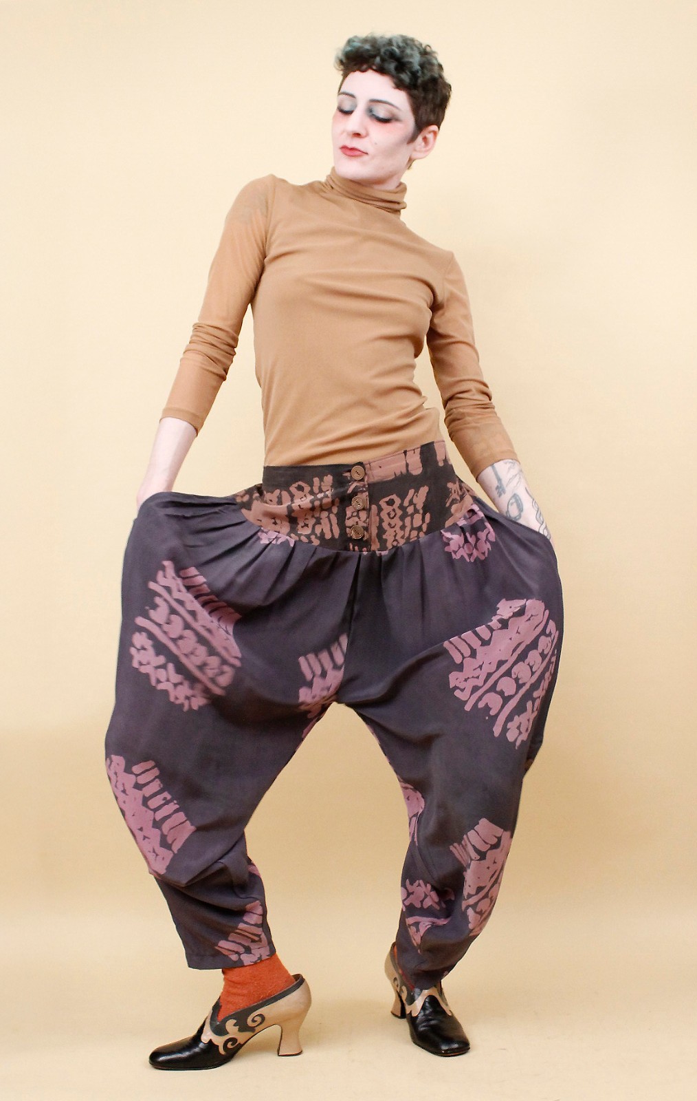 80s Vtg Silk Laise Adzer Designer Silk Moroccan Lagenlook Art Pants S-M W28-30″