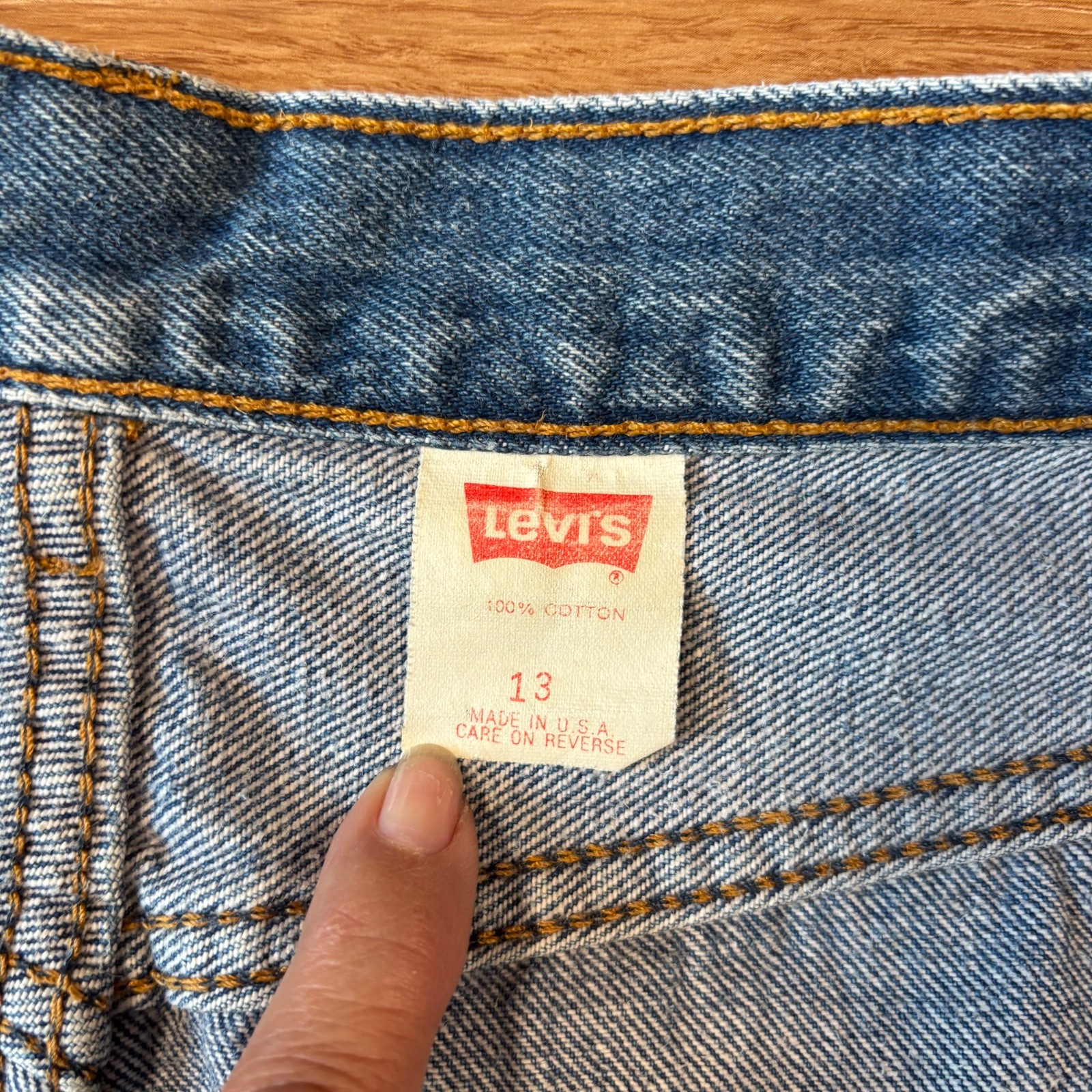 VTG Levi’s 501 Jeans 80s High Waisted Tapered Women’s 28×28 Med Wash Made in USA