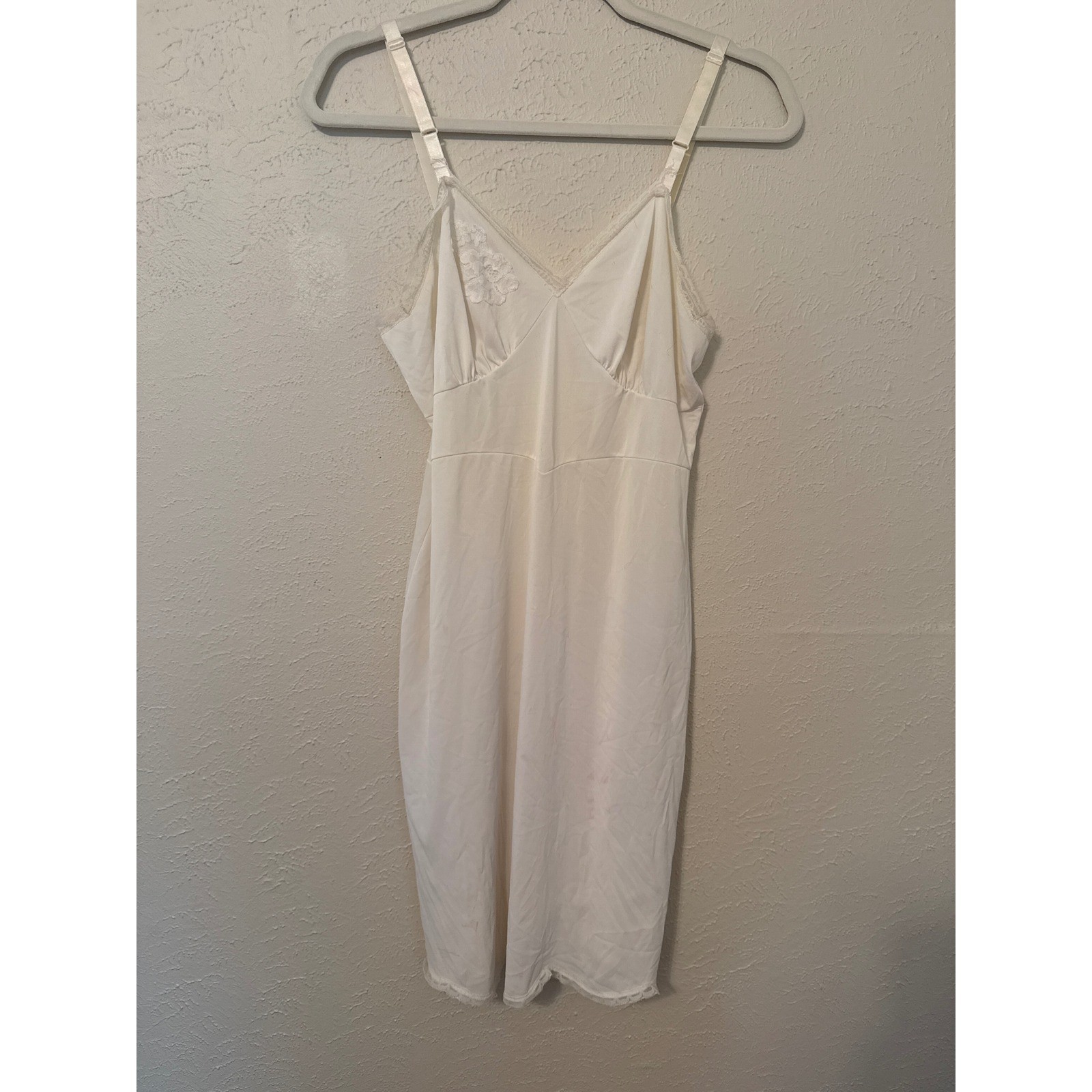 Vintage Shadowline White Nylon Antron III Full Slip Lace Trim 34 Short