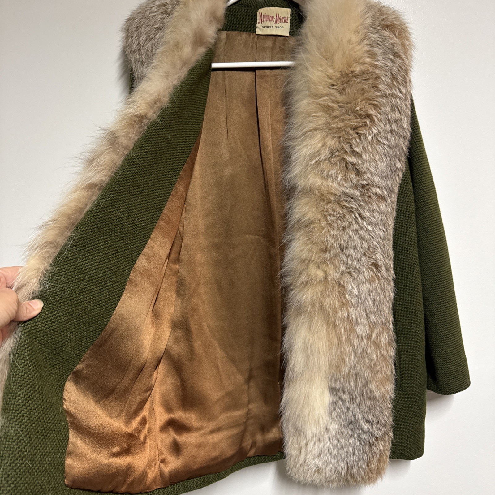 Vintage NEIMAN MARCUS Hunter Green Wool/Fur Collar Coat Lined Women’s