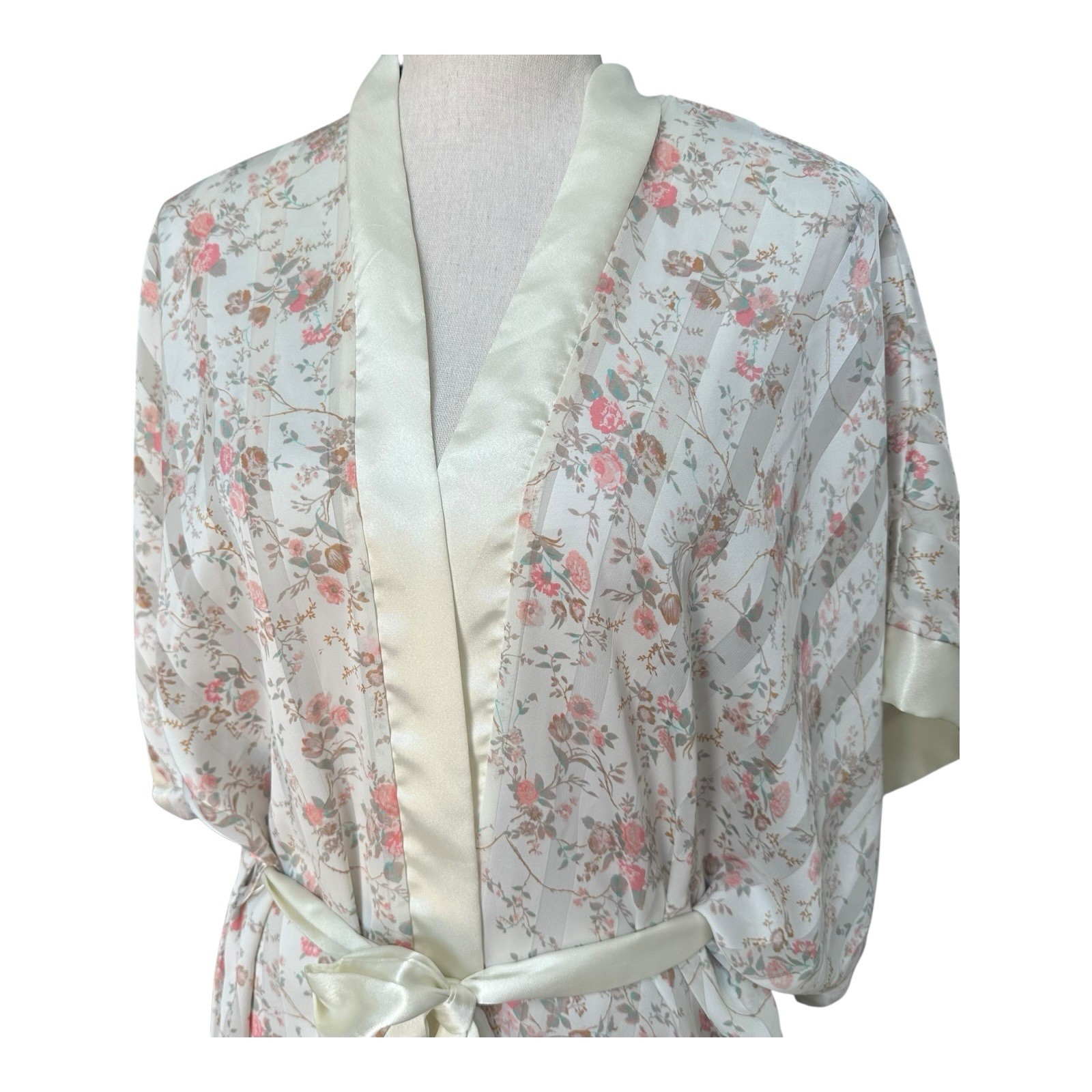 Vintage Circa 2000 Romantic Satin Floral Short Robe Kimono Small Made in USA