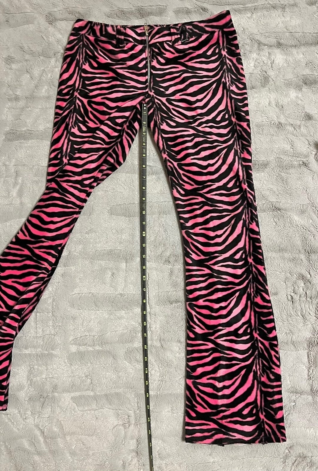 Y2K Vintage Serious Pink Zebra Print Fuzzy pants SZ 5