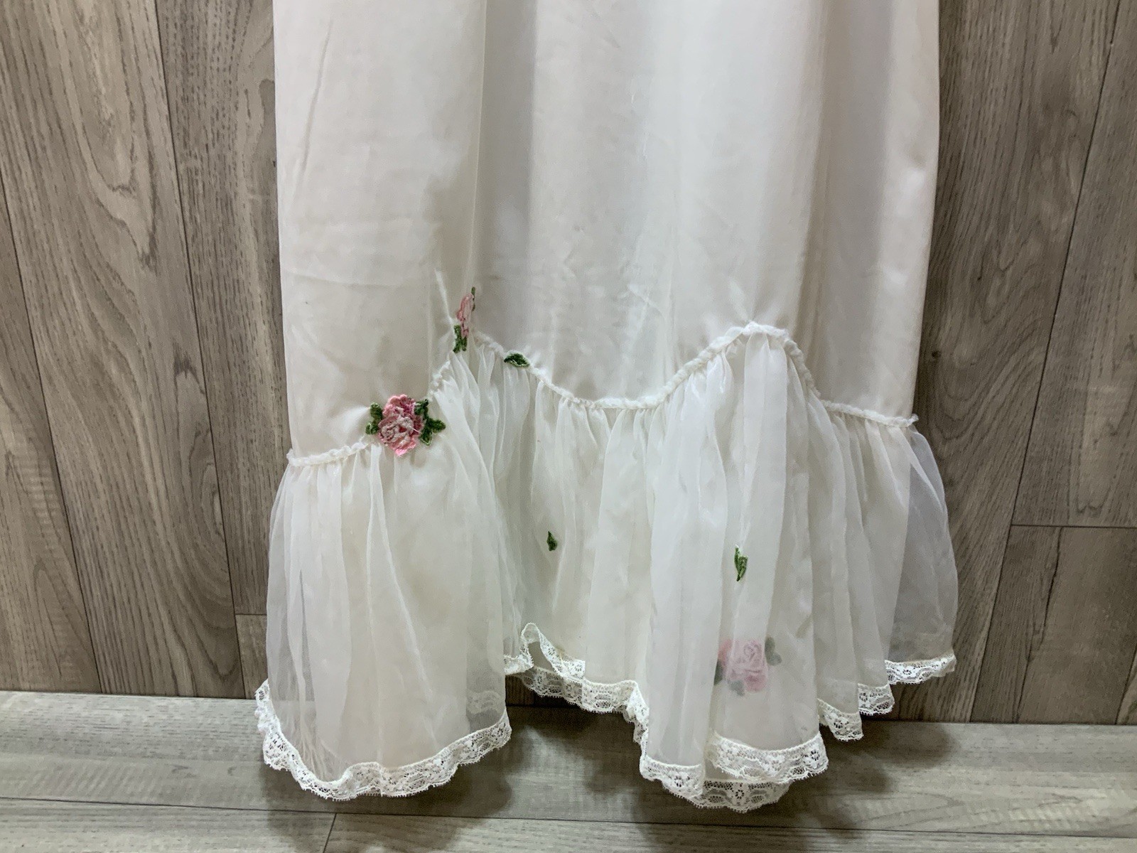 Vintage LAROS Full Sheer Slip Night Dress Gown Applique Flowers Size 38