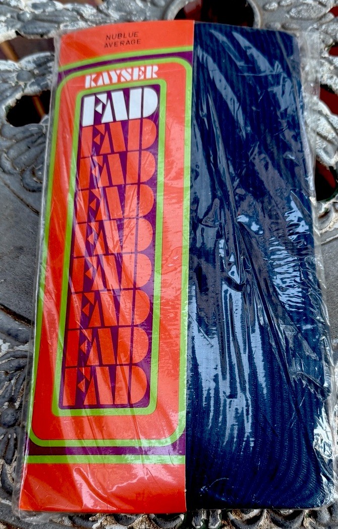 Kayser FAD Retro Stockings Mint – Nublue Average- Fabulously Cool. Fit 8 -11 st.
