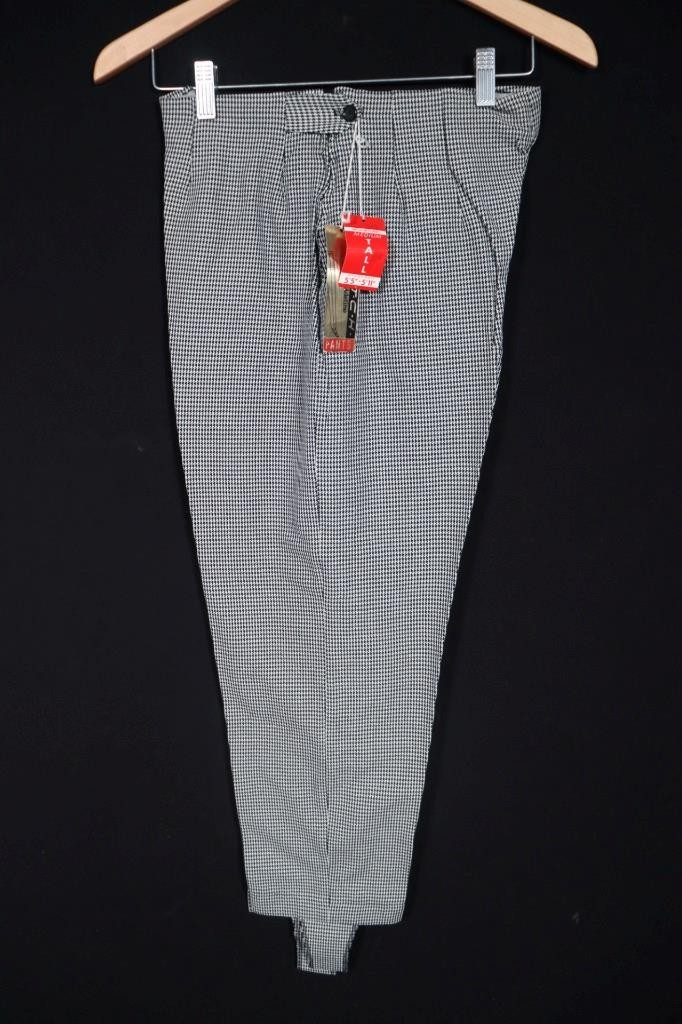 Vintage 1960’s Deadstock Rayon Blend Black & White Check Stirrup Capris 27″ W