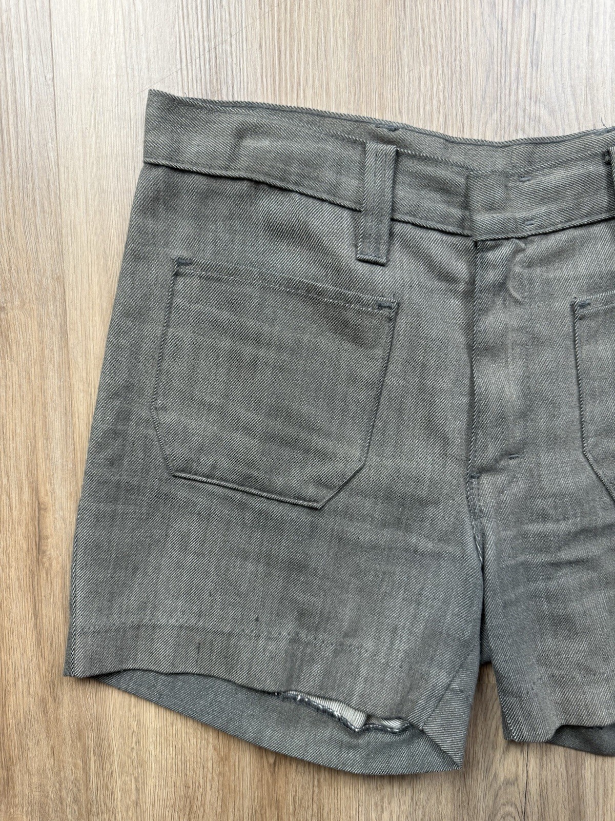 70’s VINTAGE Mann Cut Off Brush Shorts Size 32 Hippie Denim Grunge