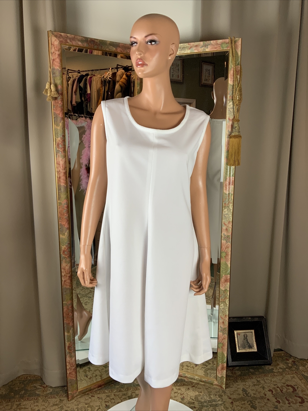 Vintage 1970’s Oak Hall Fairfield White Sleeveless A-line Dress Sz 12 Bust 38