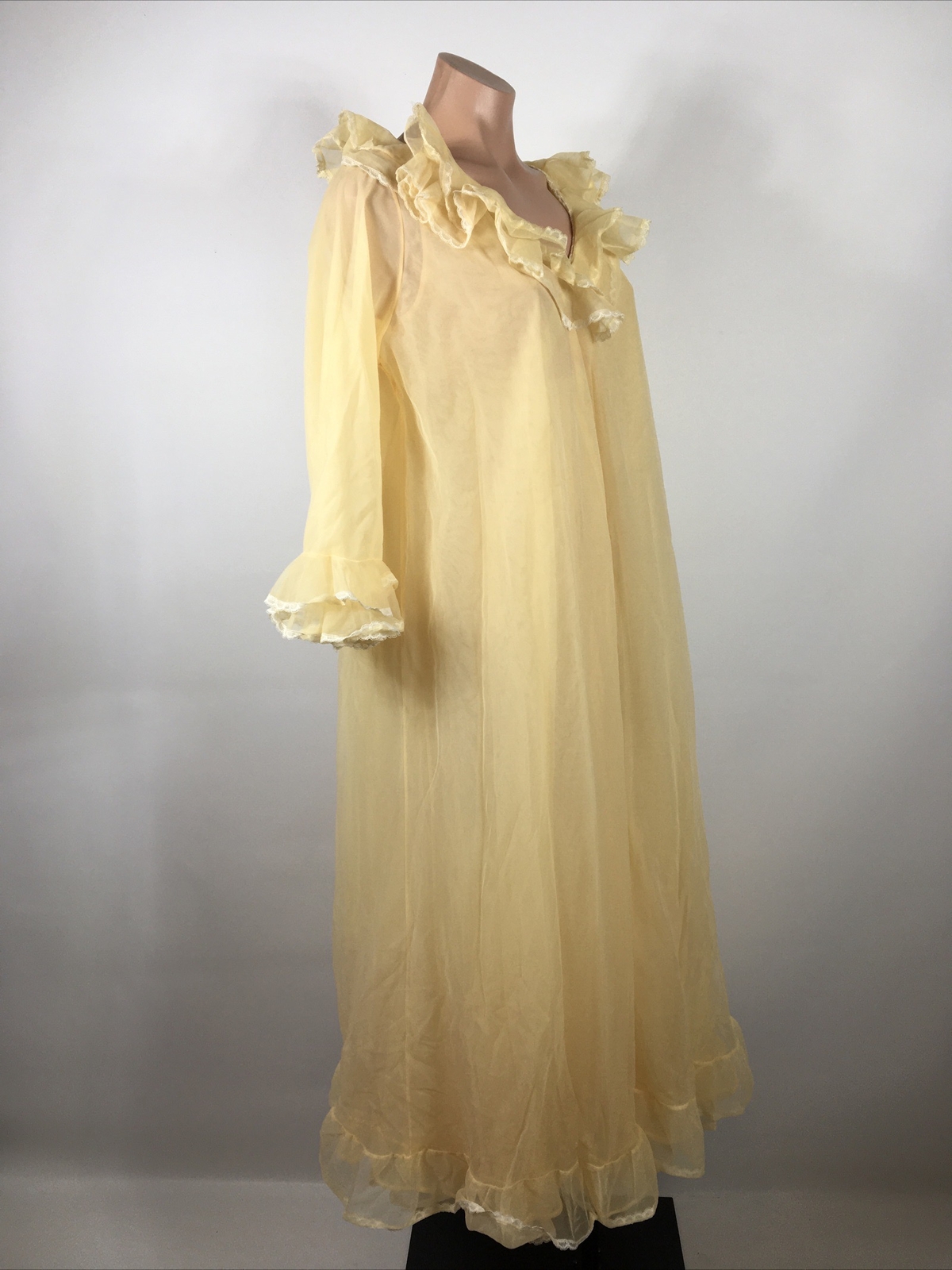 Vtg 60s Worth Chiffon Robe Ruffle Babydoll Sweep Lingerie Nightgown Wedding S