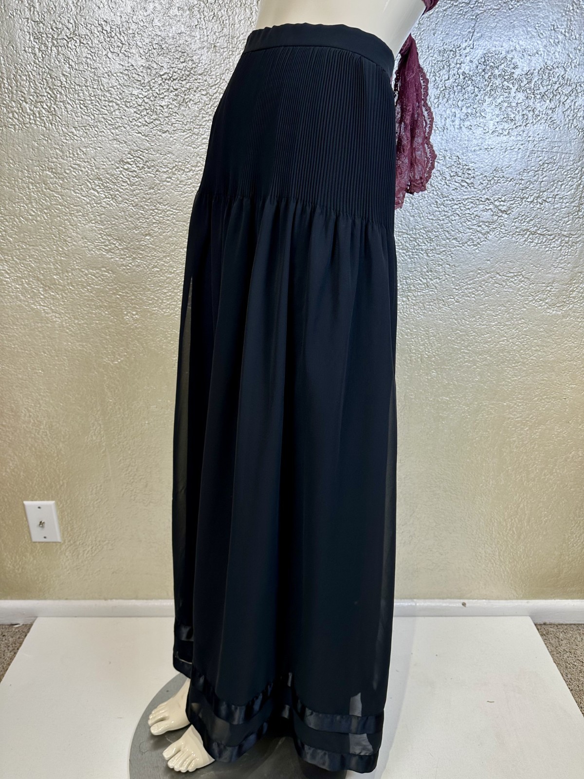 Vintage 1960’s-1970’s Ladies ALEXANDER CLARE Black Chiffon Maxi Skirt w/Satin XS