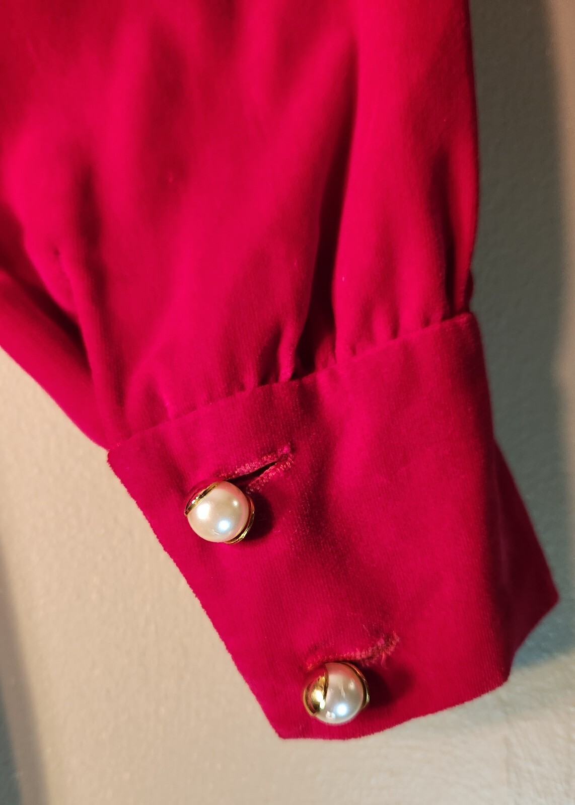 Vintage Red Velvet Dress Pearl Button Cuffs Prom Graduation Party Senior Photos