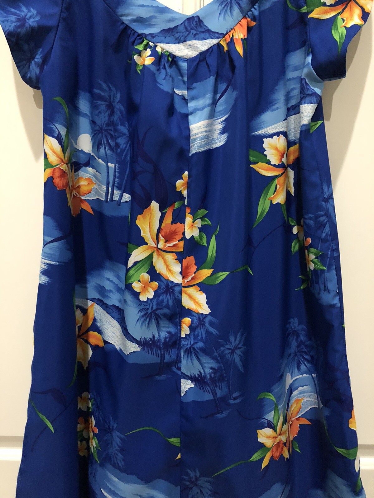 Sweethearts Hawaii Women’s Size 12 Blue V-Neck Tropical Patterns Muumuu Dress