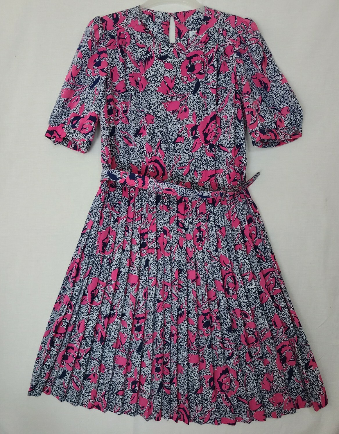 Vintage Lorac Original Lady Carol Blue/Pink Patterned Belted Pleated Dress (ZX)