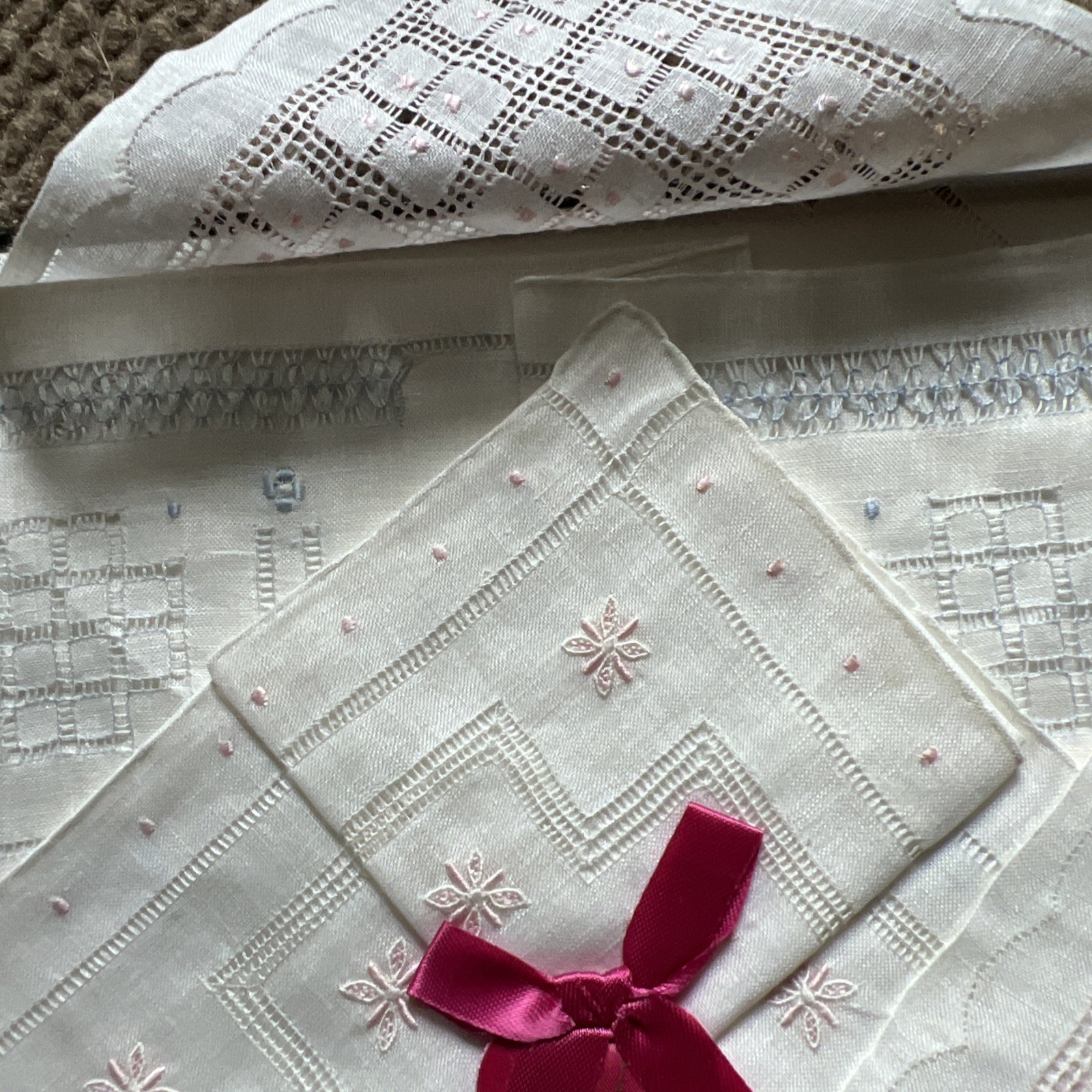 Vintage SCHIAPARELLI Handkerchiefs In Original Box.