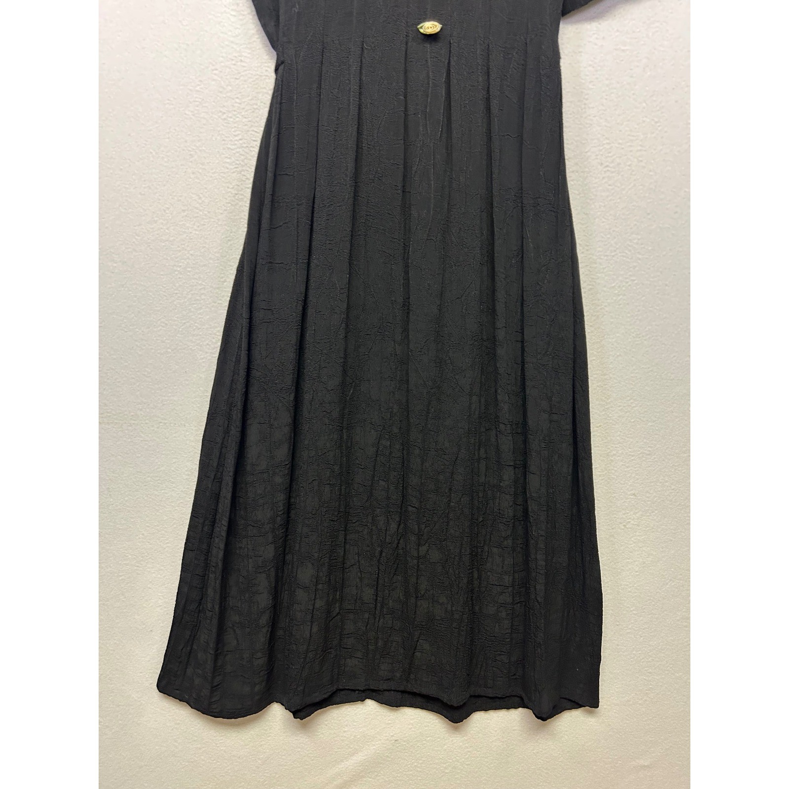 J.B.S. Ltd. Vintage 90s Dark Academia Women 10 Black Textured Midi Dress