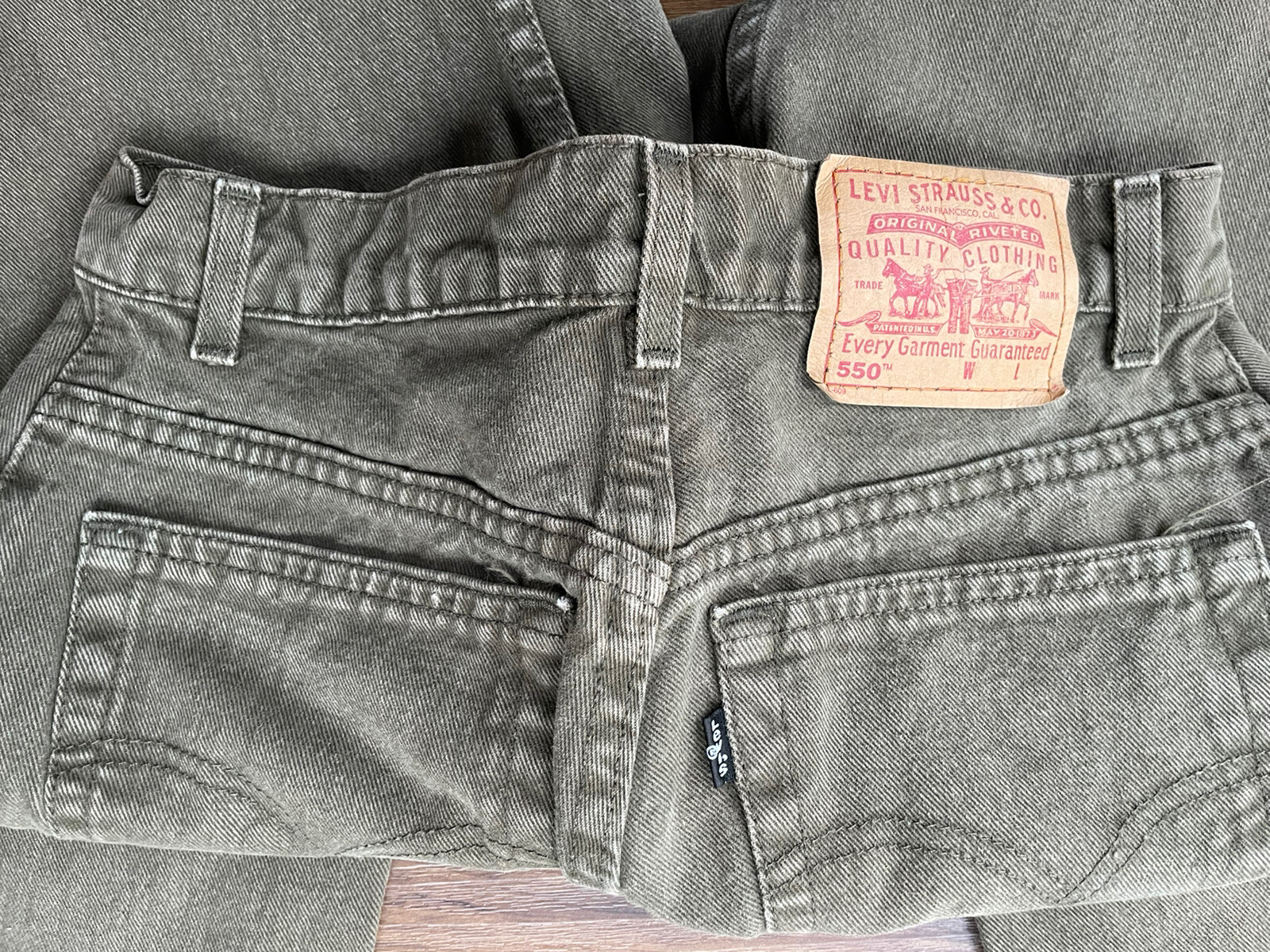Vintage USA | Levi’s 550 Jeans VTG Mom Style Jean Green Olive | Black Tab S: 8
