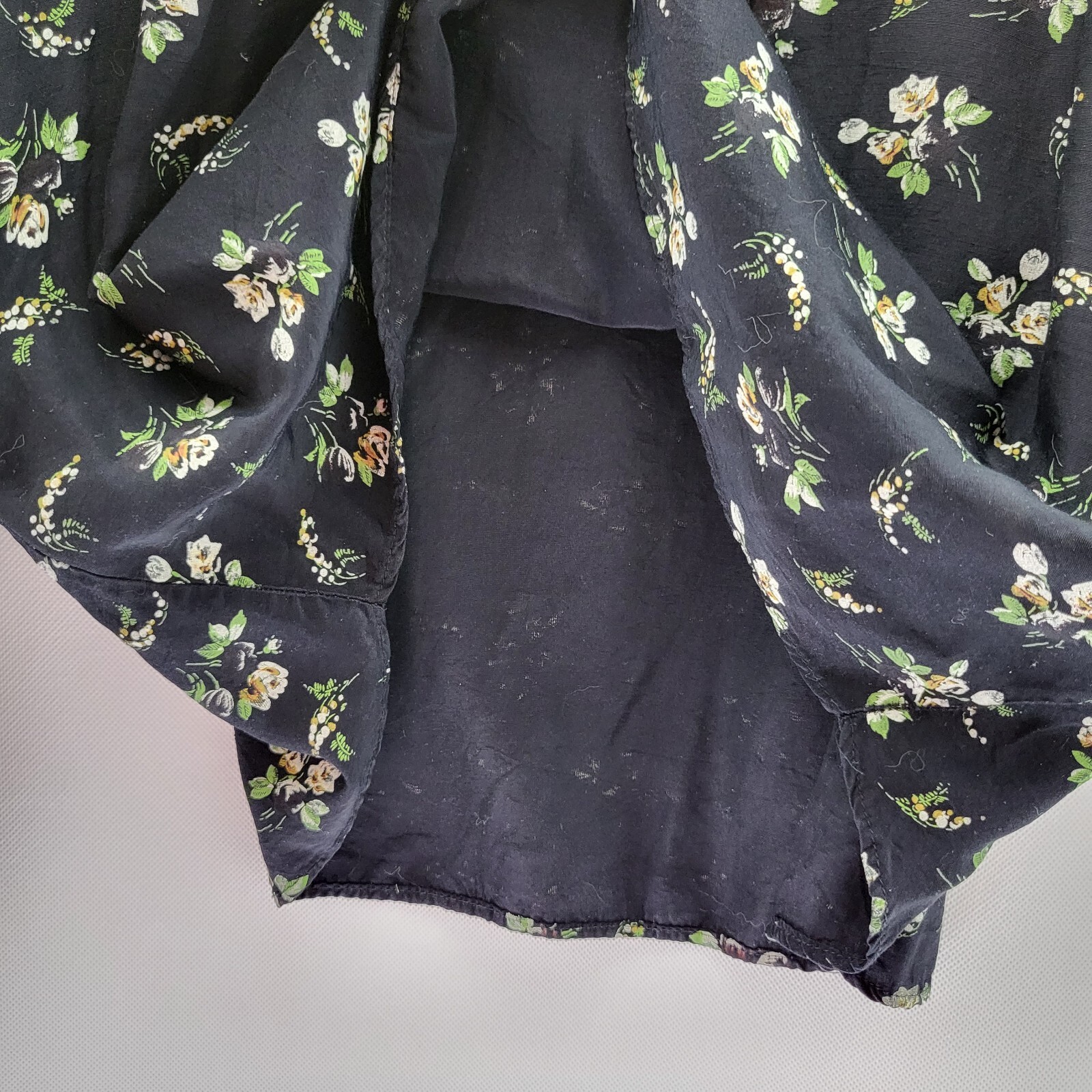 Vintage Anxiety Women Chest Size 46 inches Multicolored Floral Blouse