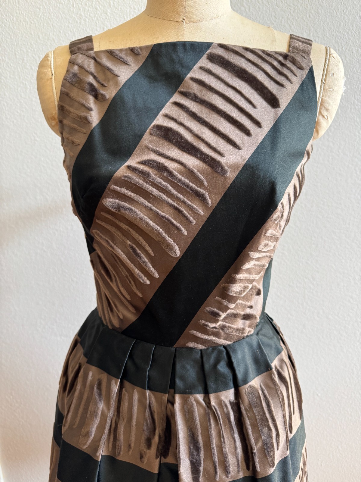 Vtg 60s I. Magnin Bud Kilpatrick Black Brown Velvet Dress Sz Sm 4 Pockets RARE